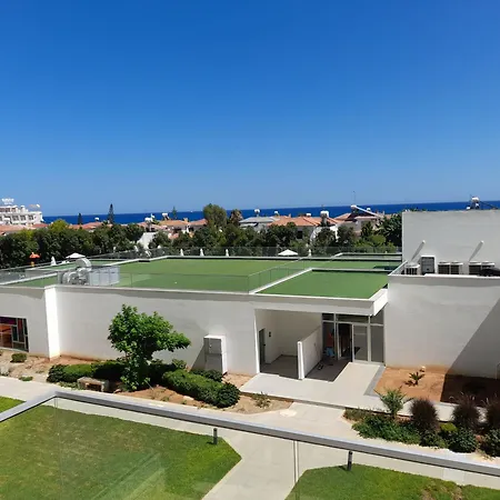 Wonderful 2 1 For Rent In Iskele, North Cyprus With Beautiful Sea And Mountains Views Апартаменты