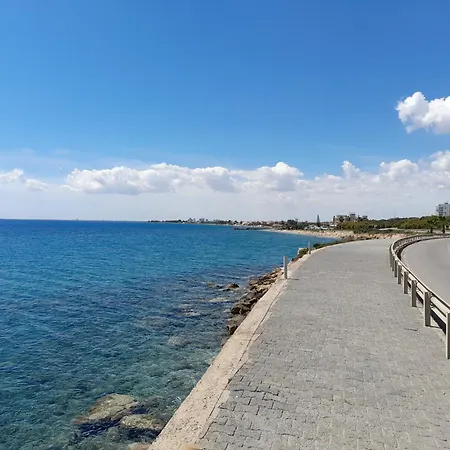 Sea View Retreat: Iskele With Mountain Vistas Apartment *